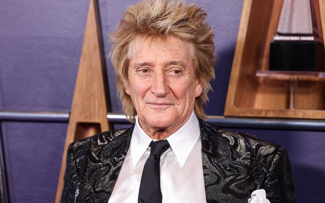 Rod Stewart, 81, addresses health concerns after cancelling gigs due to sickness