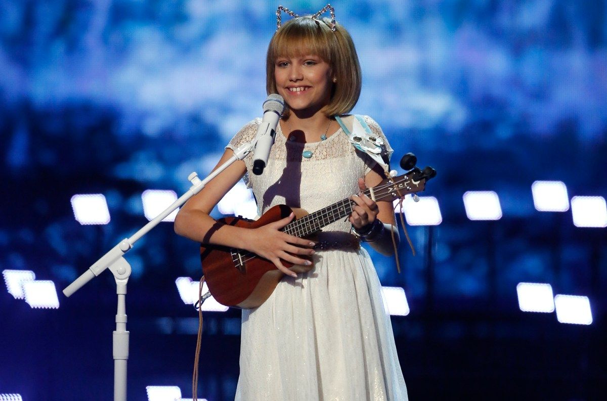 Watch TikToker Mackenzie Sol Turn sombr's 'Back to Friends' Into a Sensual Ballad for 'America's Got Talent'