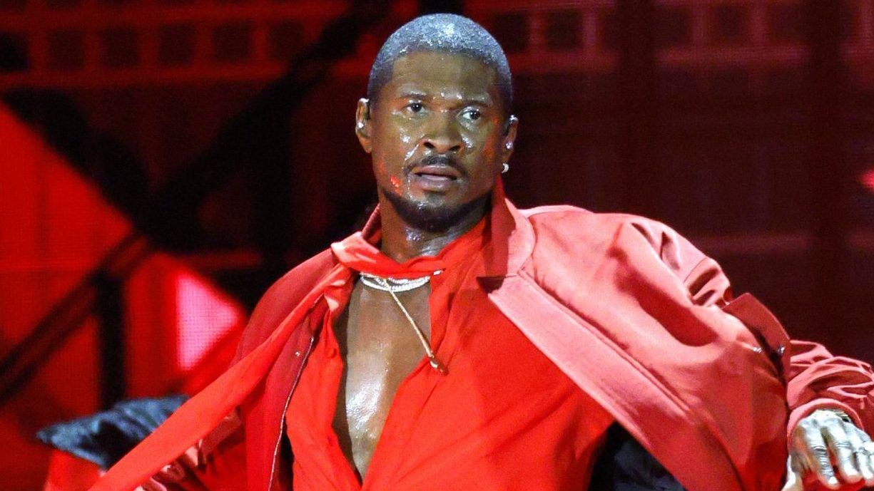 Usher kicks fan off stage after she 'nastily' rejects his sexy performance — News news on dripviewz