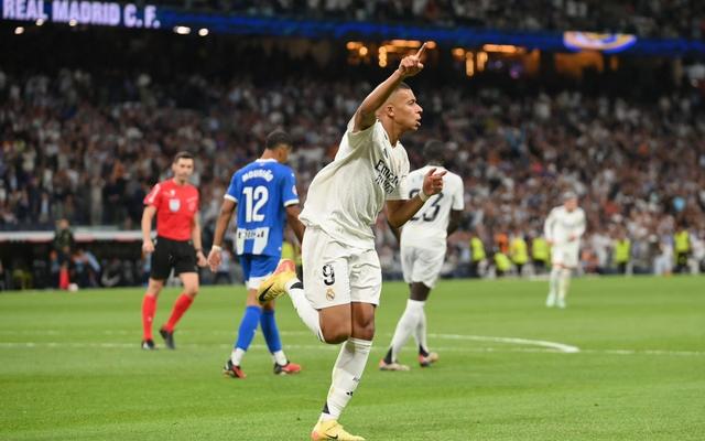 Kylian Mbappe sets new UEFA Champions League record