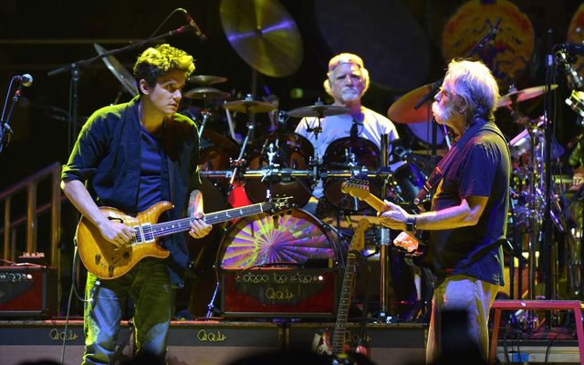 Fan Dies After Falling From Balcony During Goose Concert at Madison Square Garden — News story on dripviewz