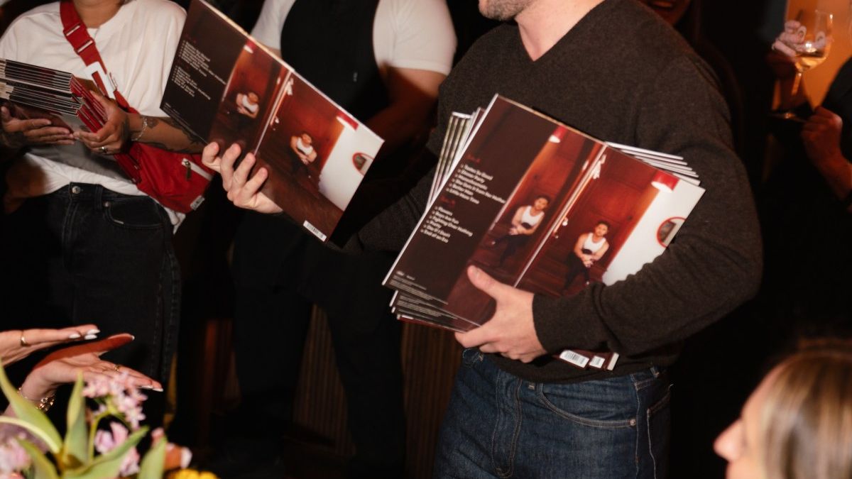 A Seat at the Table: Inside Niall Horan's Private Dinner Party in NYC — News news on dripviewz