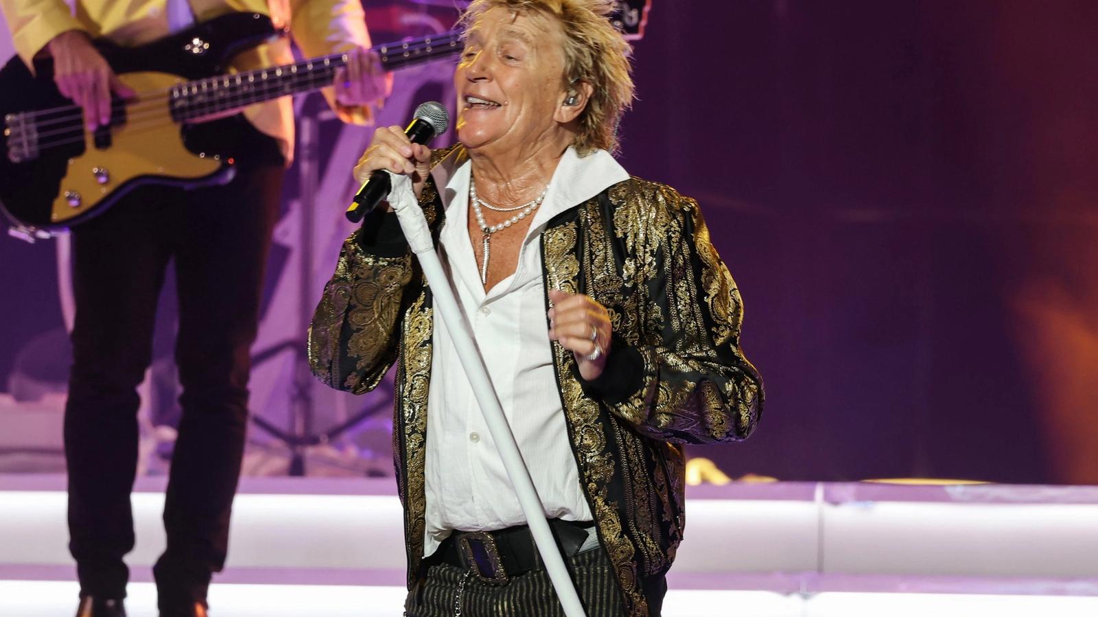 Rod Stewart cancels another concert after undergoing 'medical procedure' — News news on dripviewz