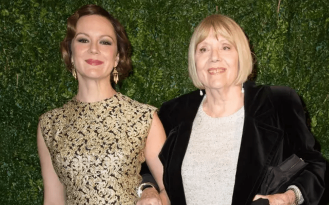 TV icon's daughter says she eats grain of mother's ashes before every opening night