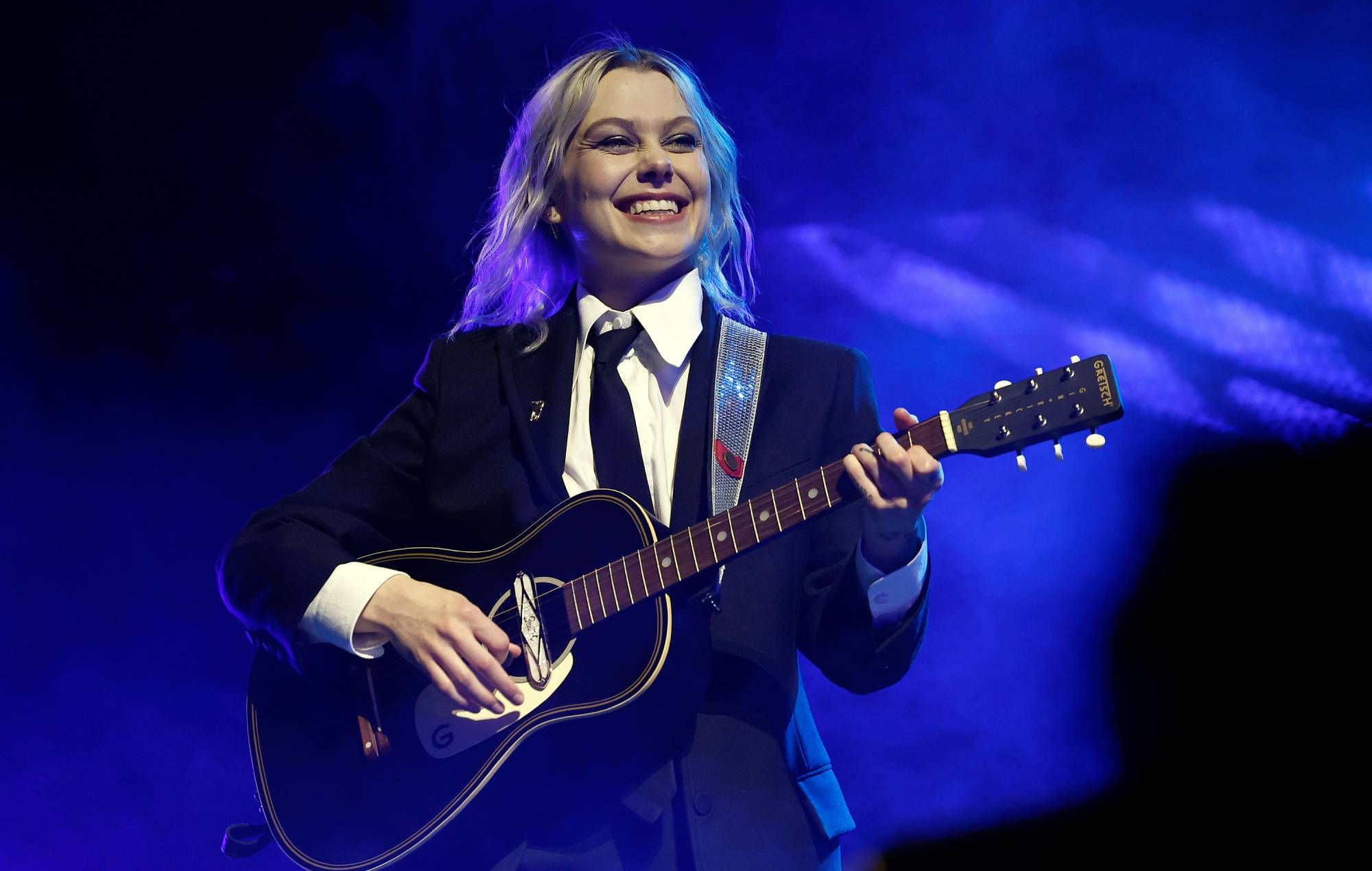 Watch Phoebe Bridgers return to 'The Tonight Show' with tender acoustic version of 'Lost Boys' — News story on dripviewz