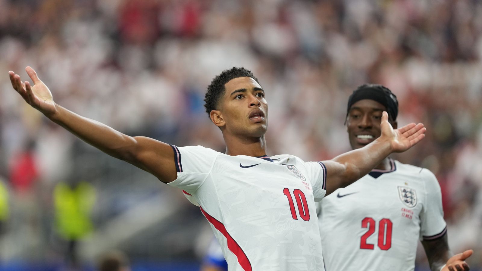 WWE fans in London being treated to historic World Cup viewing party this week — Sports news on dripviewz