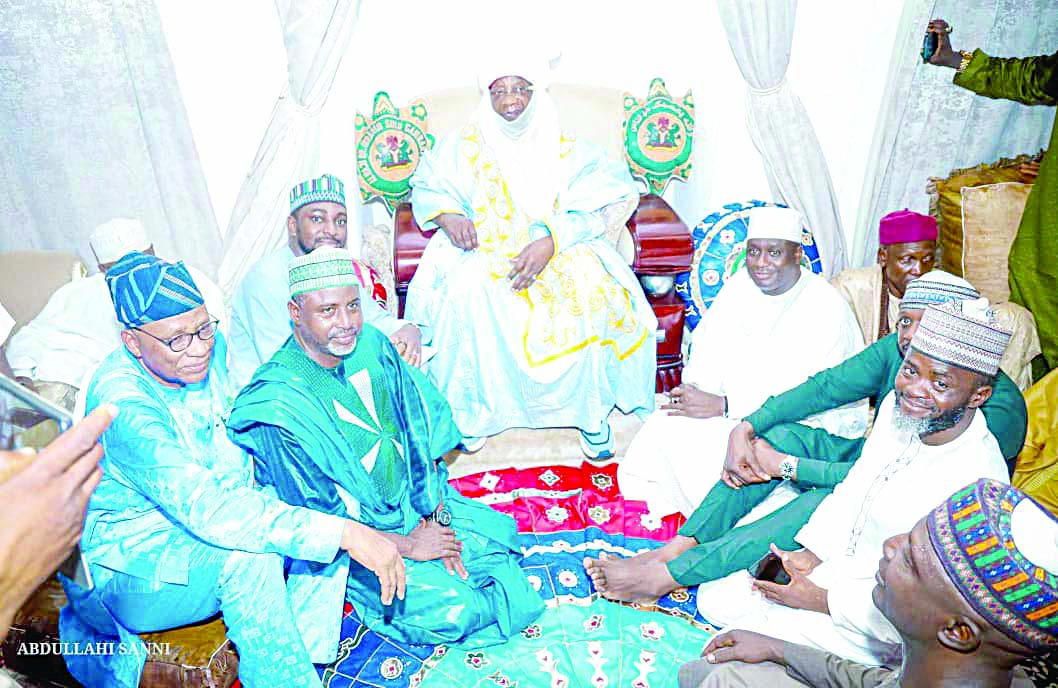 Emir of Ilorin gives royal blessings to candidates backed by Gov Abdulrazaq