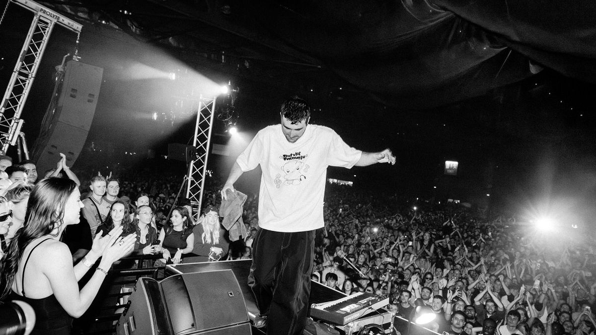 Fred again.. & Latin Mafia to Host Mixtape Production Livestream That Won't End Until the Mixtape Is Done — Music news on dripviewz