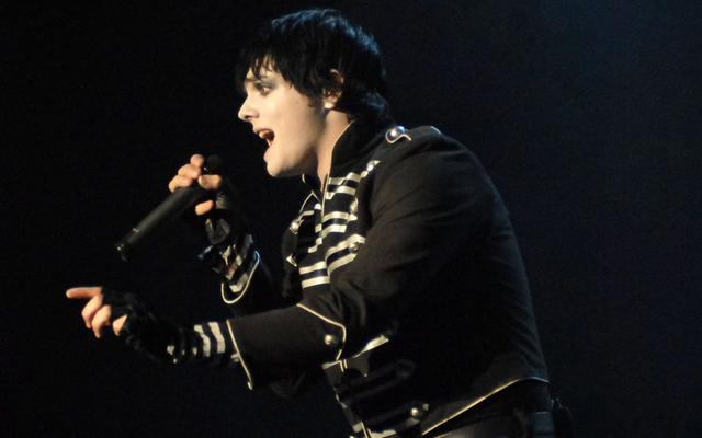 My Chemical Romance share fiery unreleased song 'Someone Out There Loves You' ahead of 'The Black Parade' 20th anniversary reissue — Music story on dripviewz
