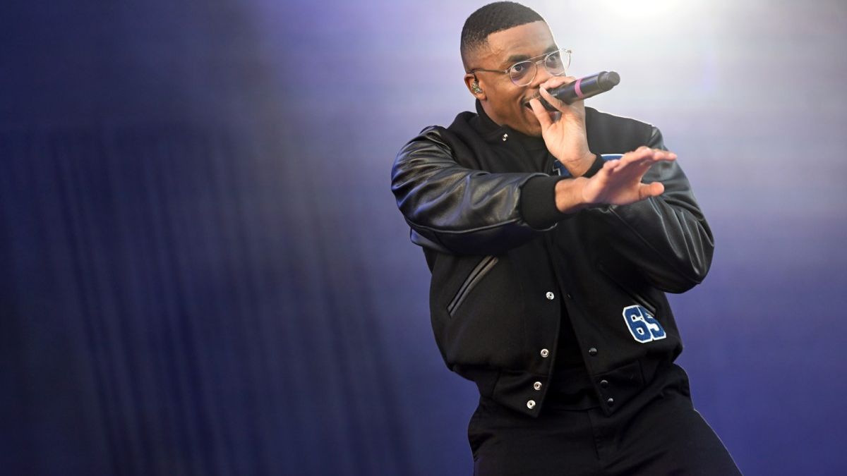 Vince Staples Addresses Theory That 'Cry Baby' Artwork Represents Donald Trump: 'I See a Lot of Conversation' — Politics news on dripviewz