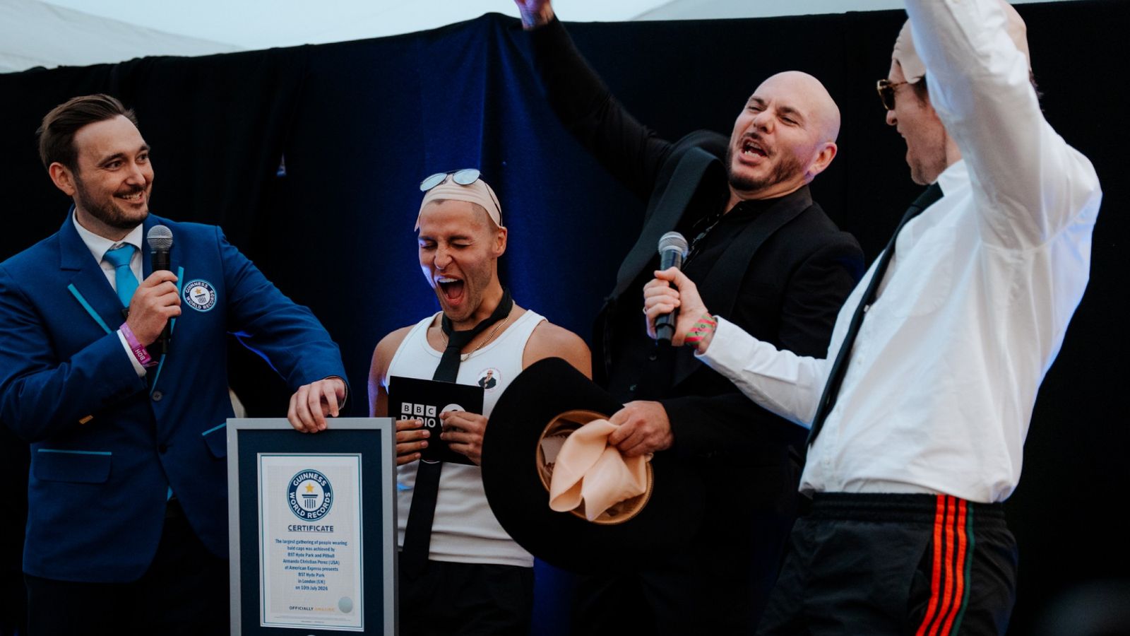 Pitbull fans set Guinness World Record at BST Hyde Park concert — News news on dripviewz