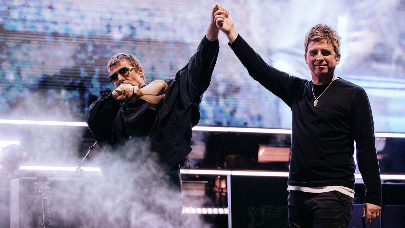 Fans speculate if Oasis will play Glastonbury 2027 — News news on dripviewz
