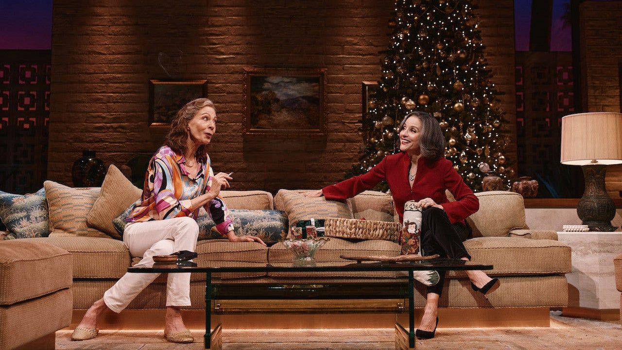 'Other Desert Cities' Broadway Review: Julia Louis-Dreyfus Brings Biting Levity to Her Main Stem Debut
