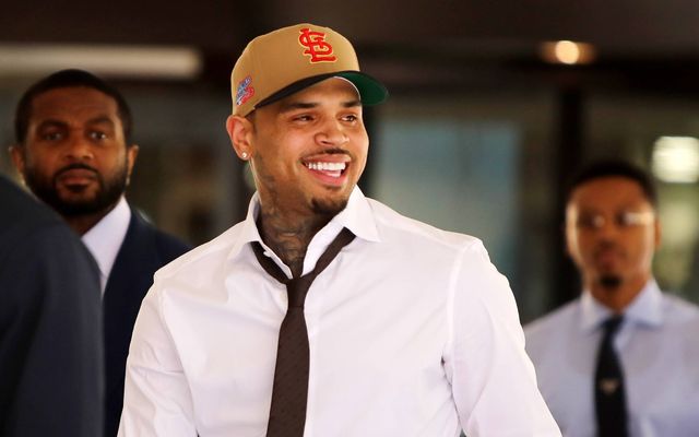Chris Brown pleads guilty to affray over London nightclub bottle attack