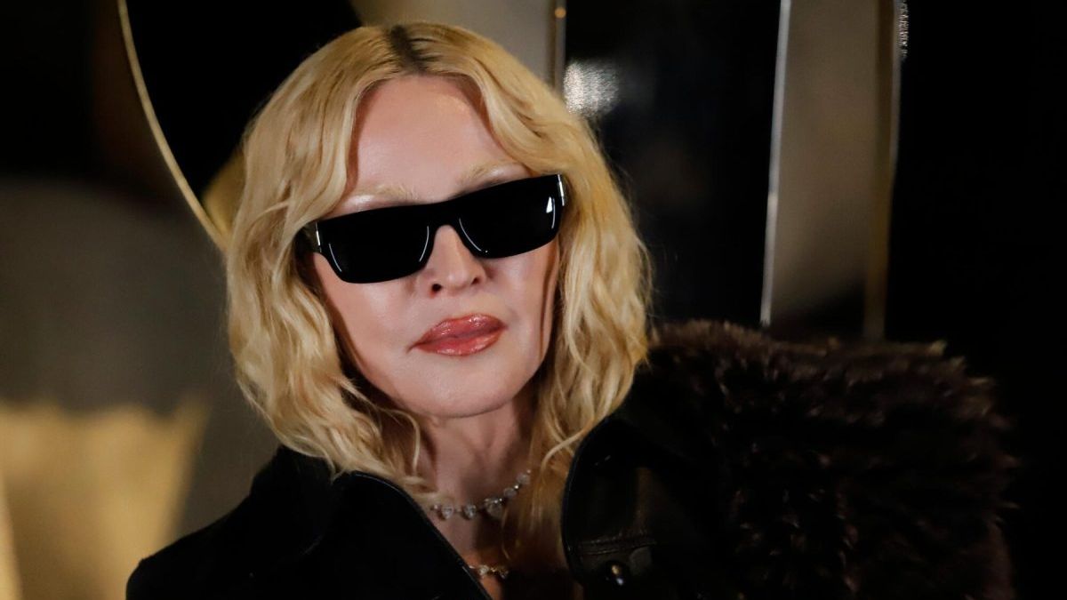 Madonna Dances Toward History With 13th U.K. No. 1 Album for 'Confessions II' — News news on dripviewz