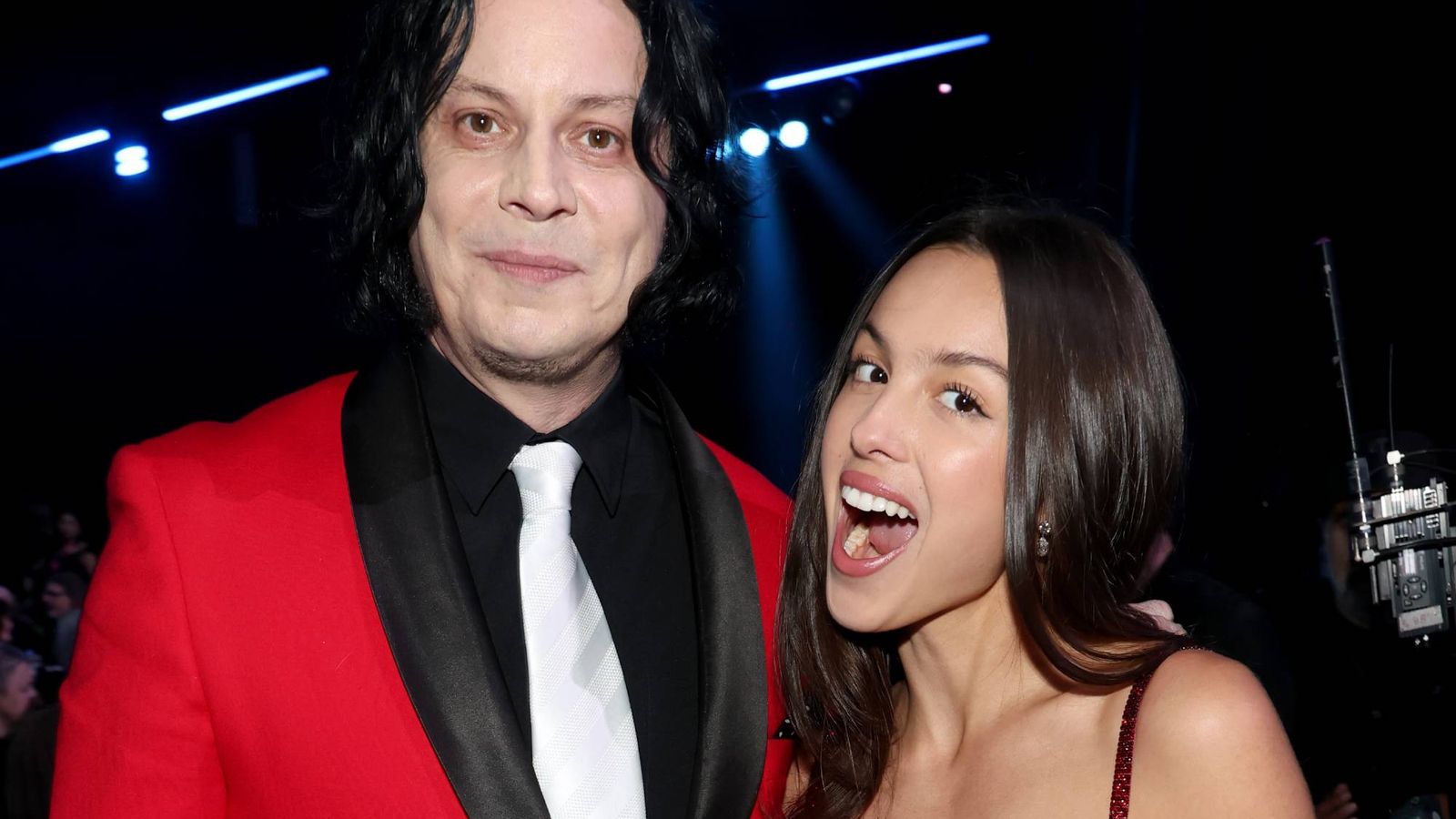 Olivia Rodrigo shares how she spent "exorbitant amount of money" on iconic piece of The White Stripes clothing — News news on dripviewz