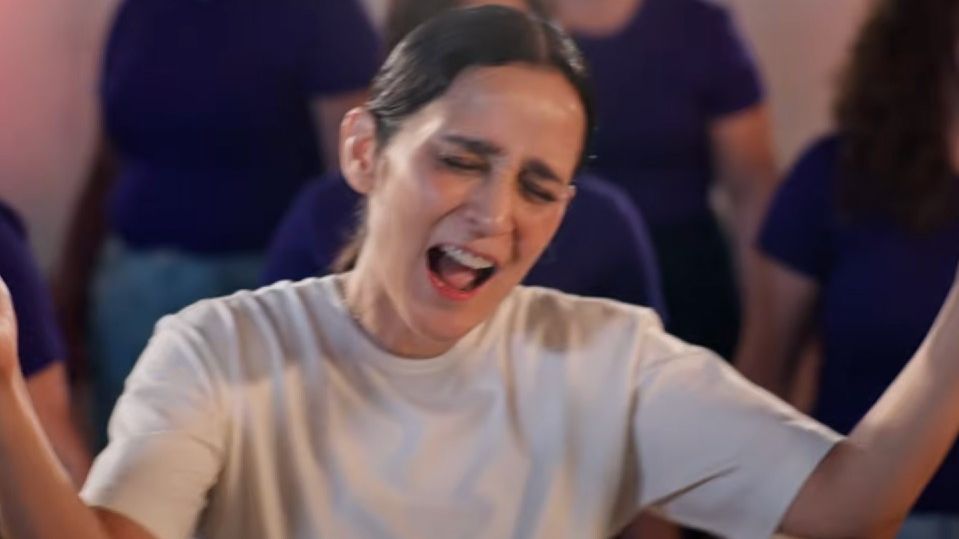 After Wave of Criticism Against Julieta Venegas over Soccer Song, Mexican President Speaks Out — Music news on dripviewz