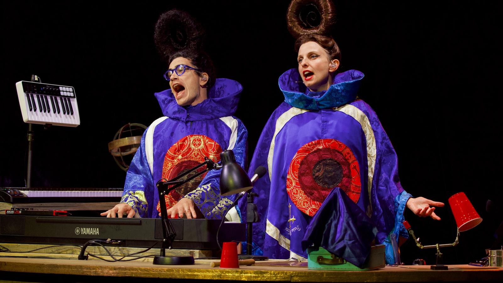 How unlubricated wooden butt plugs finally turned me onto musicals — News news on dripviewz