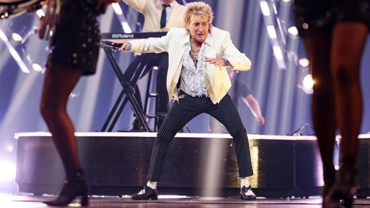 Rod Stewart Cancels More Concerts After Heart Stent Procedure: 'Sorry to Let My Fans Down' — News news on dripviewz