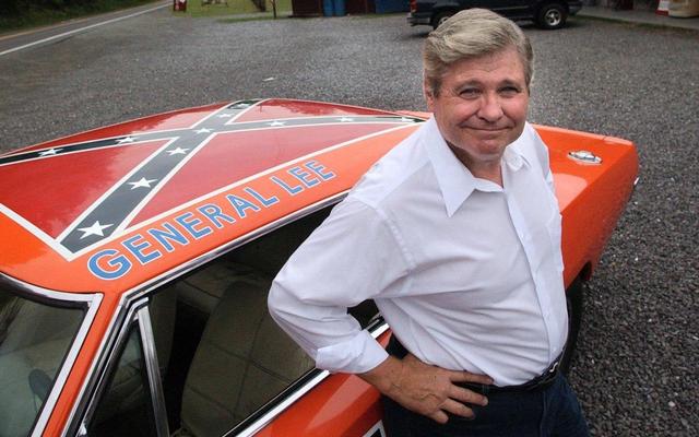 Dukes of Hazzard star Ben Jones dies aged 84 after suffering 'massive heart attack' — Politics story on dripviewz