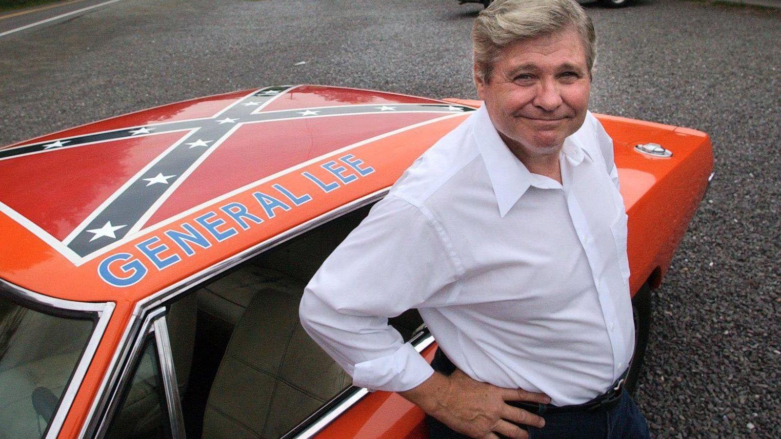 Dukes of Hazzard star Ben Jones dies aged 84 after suffering 'massive heart attack' — Politics news on dripviewz