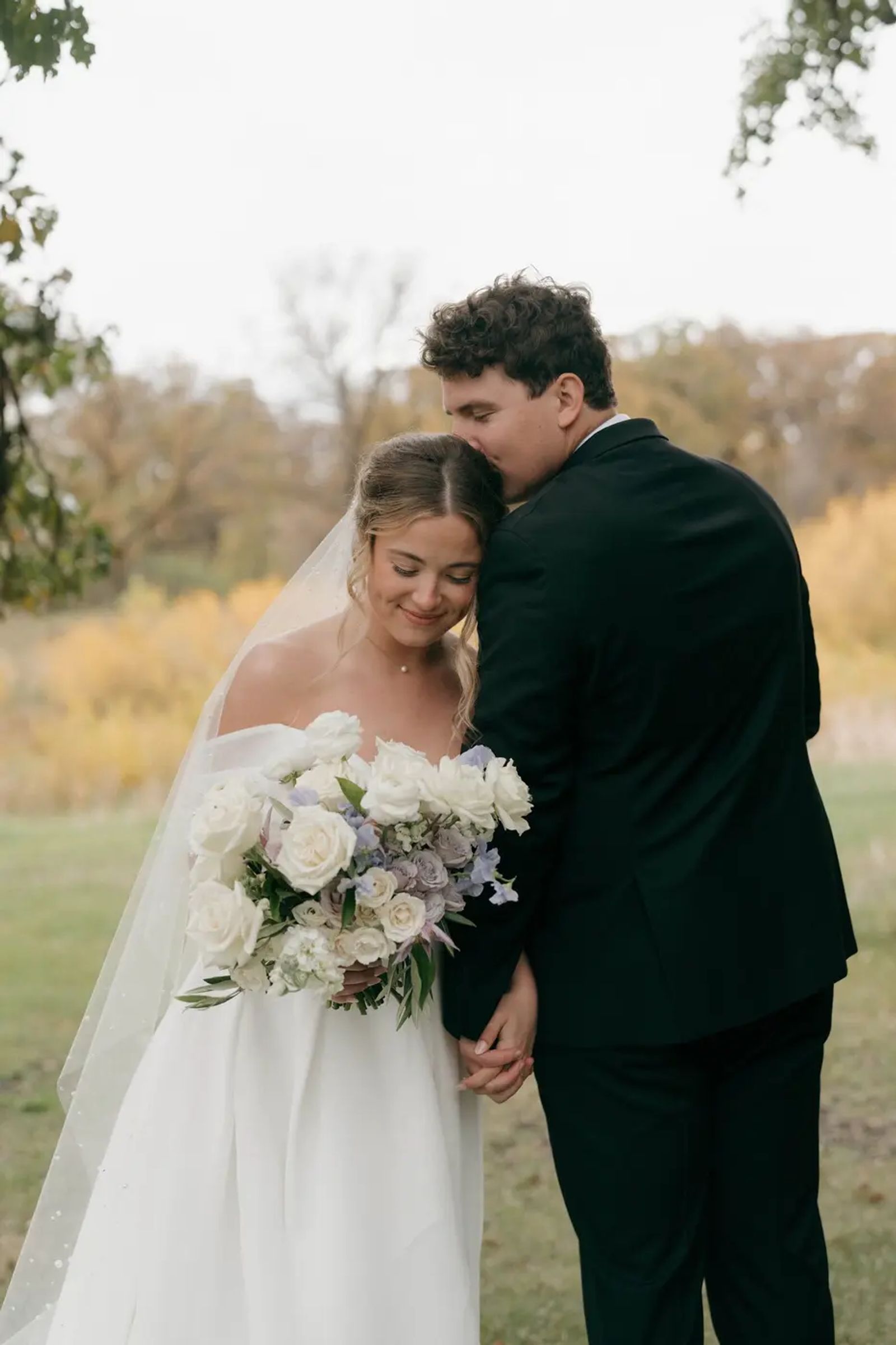 Alexandra + Jacob, October wedding at Rustic Oaks | MN
