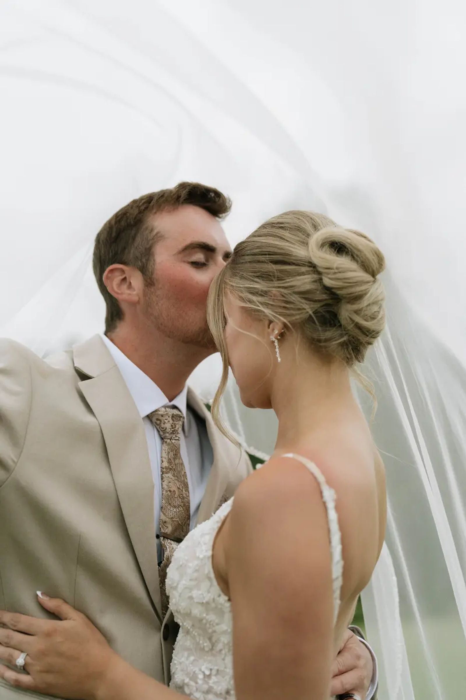 Grand Forks wedding photography by Love Grows & Co, 4