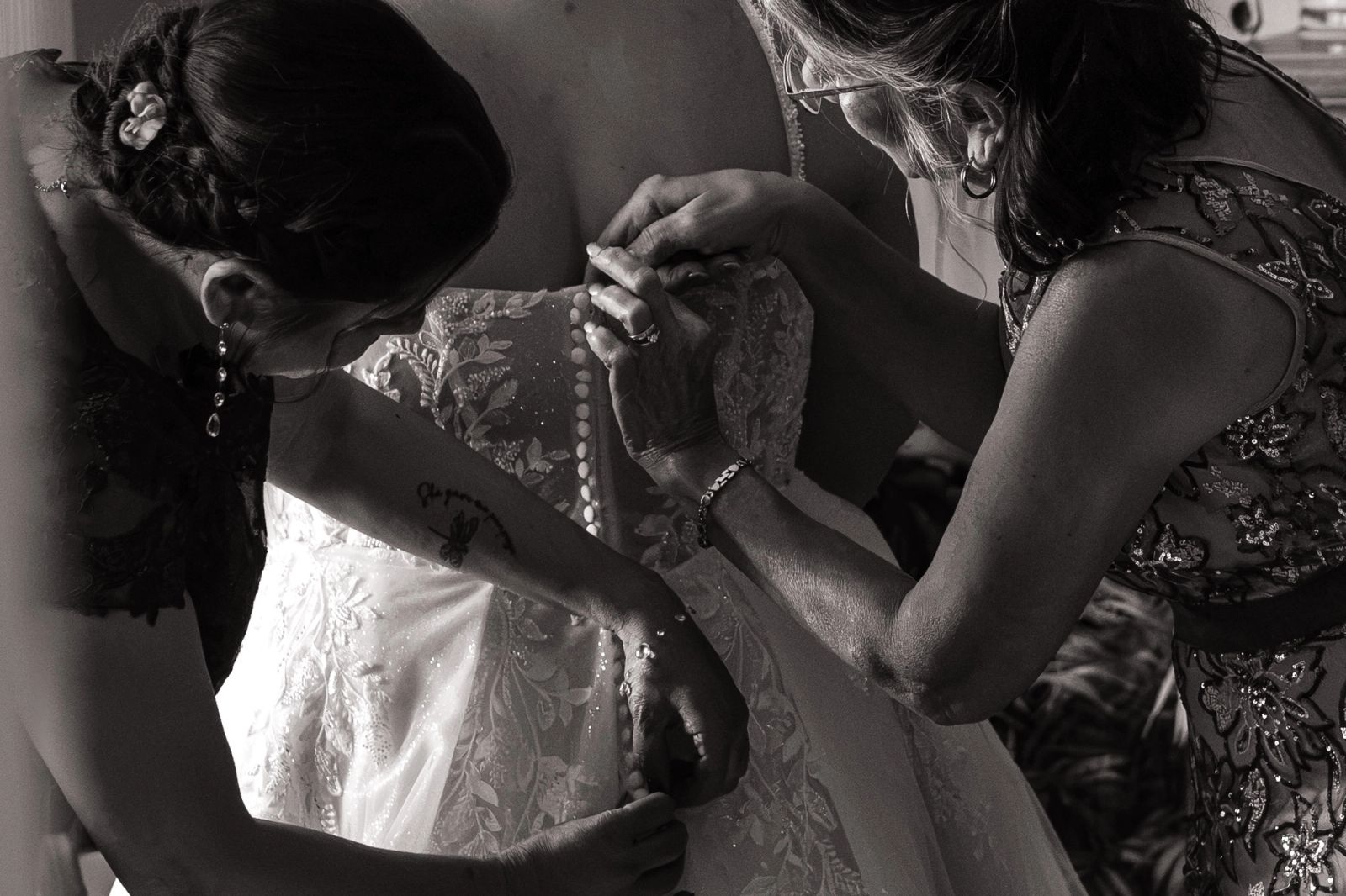 Grand Forks wedding photography by Love Grows & Co, 33
