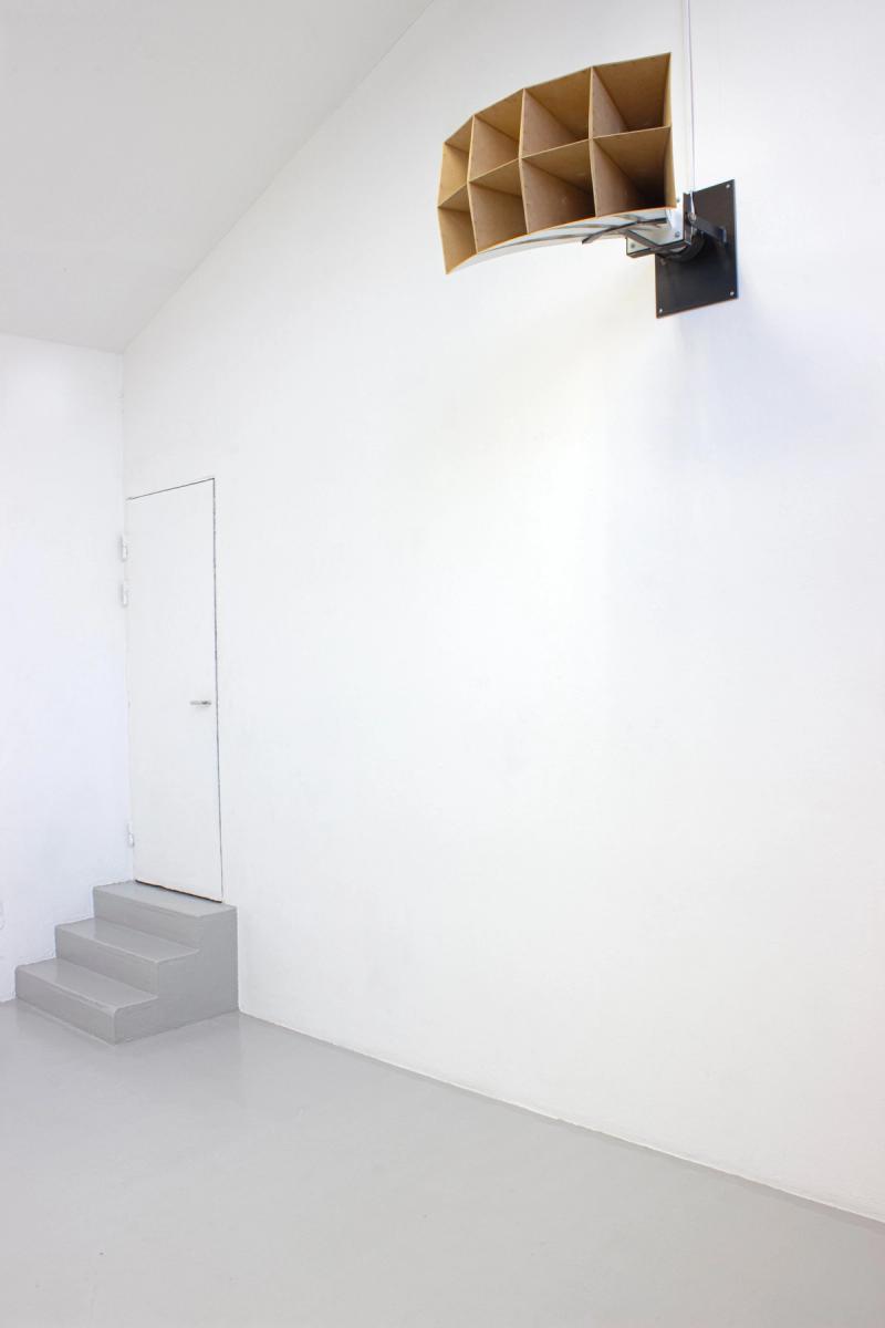 Slider image number 3 - HORN