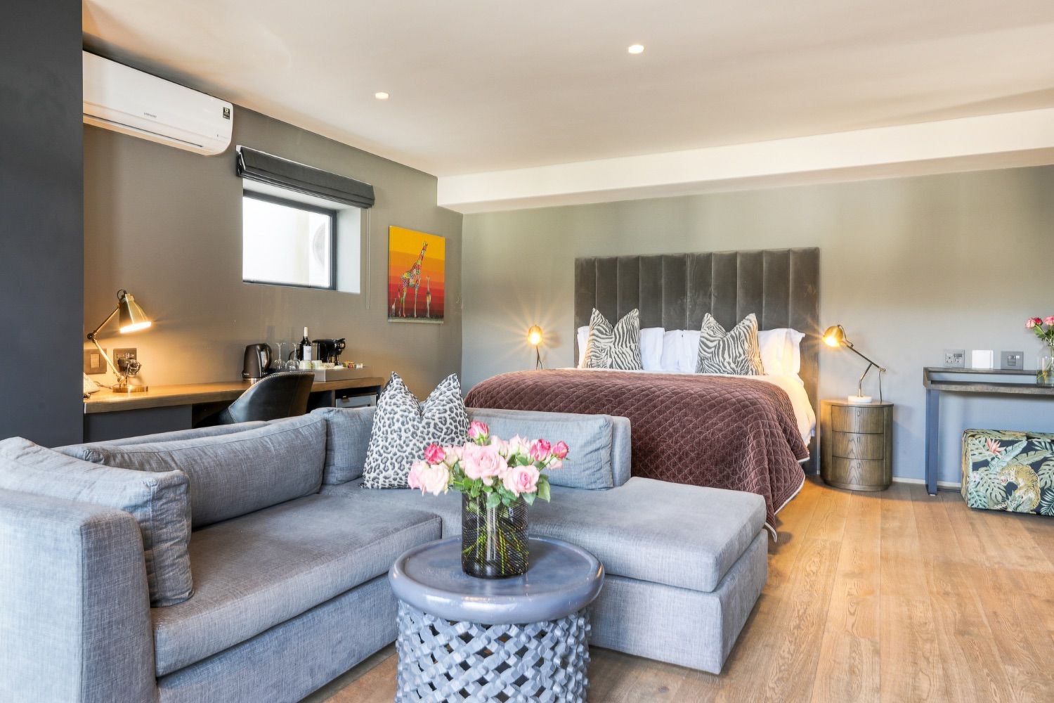 Villa Lion View — No View Room (Example)