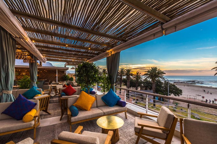 Chinchilla Rooftop Cafe & Bar