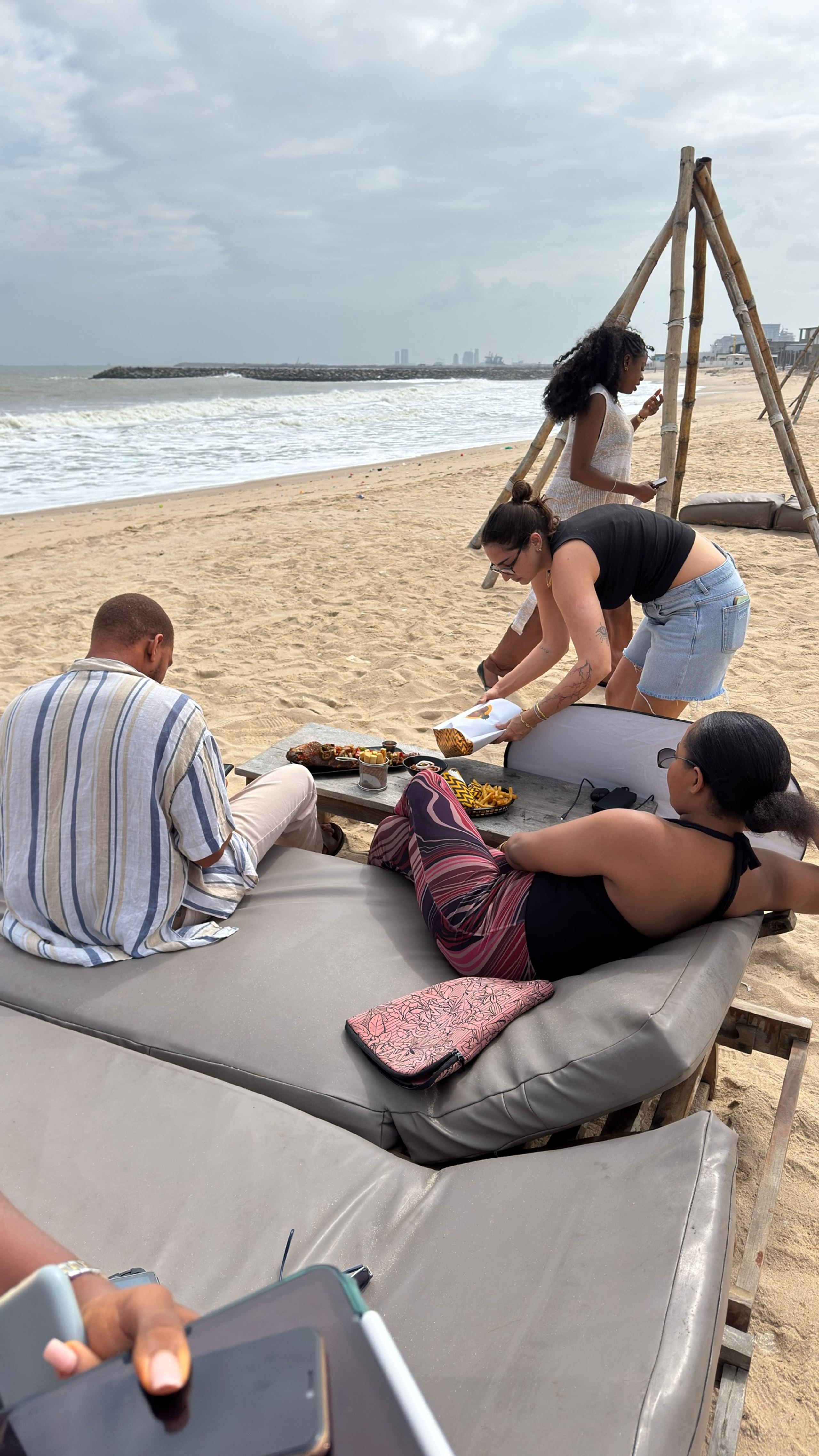 Onzgo — Behind the Scenes at SOL Beach — photo 8