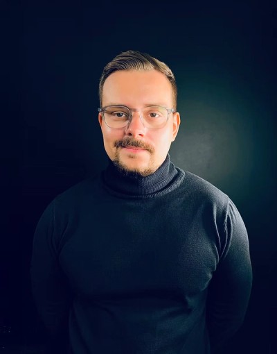  Daniel Davidson