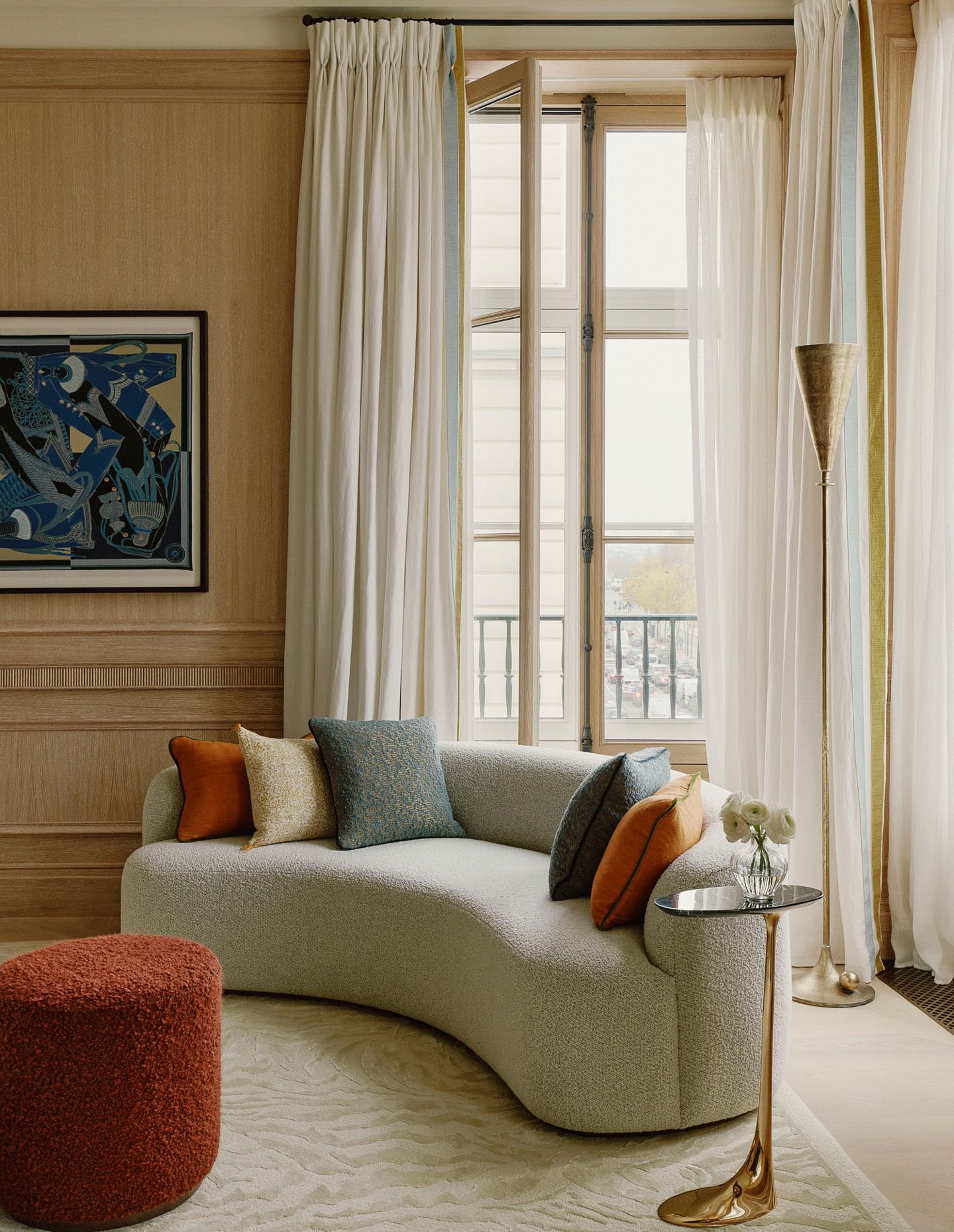 St Germain Grand Apartment