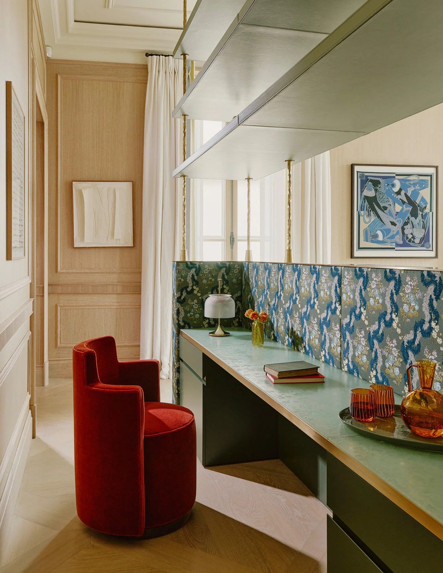 Maker's Mark: The Swivel Chair