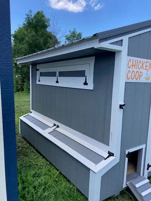 8×10 Chicken Coop at the Carleton location