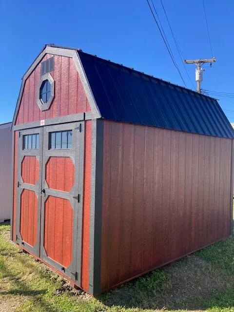 8×12 Lofted Barn at the Carleton location