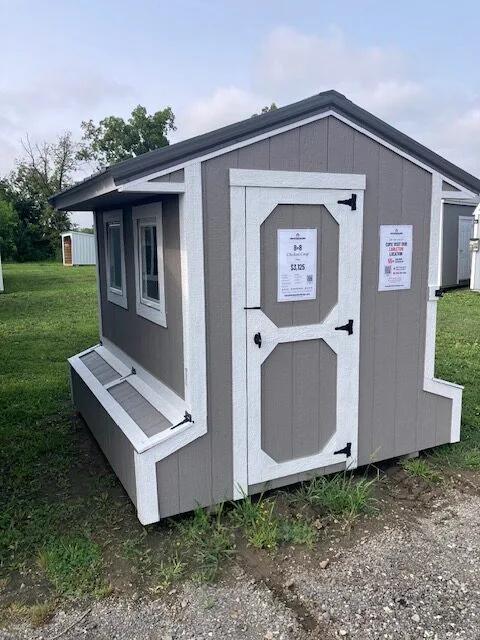 8Ă—8 Chicken Coop at the Carleton location