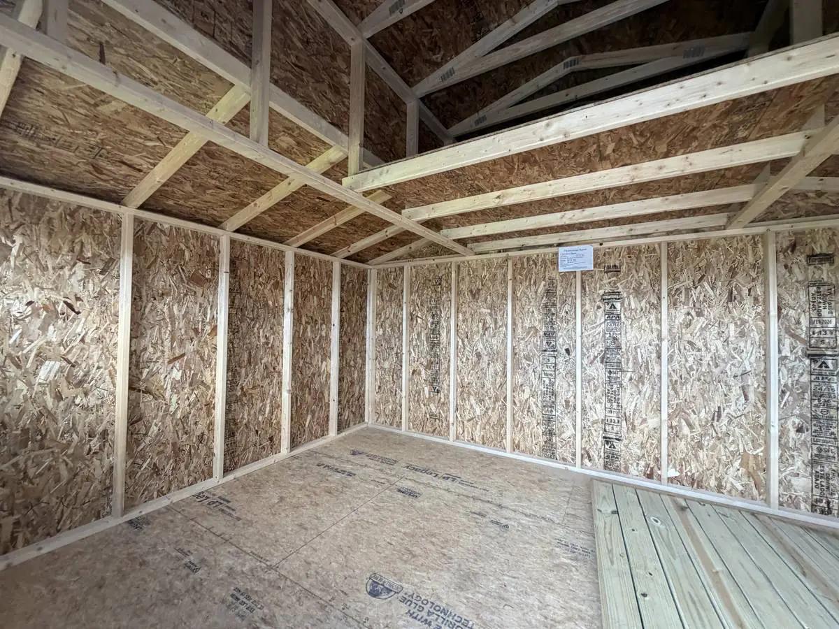 12×16 Carolina Barn at the Adrian location, interior view