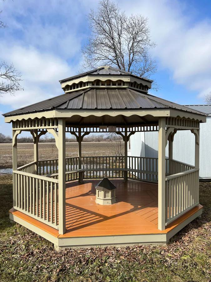 14×14 Gazebo at the Carleton location