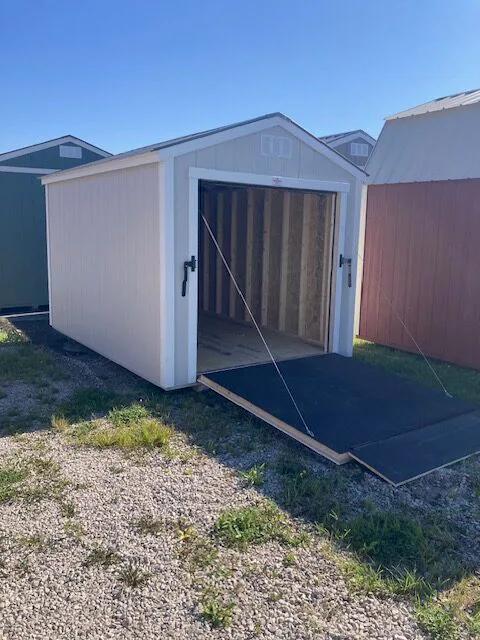 8×12 Utility Shed at the Carleton location