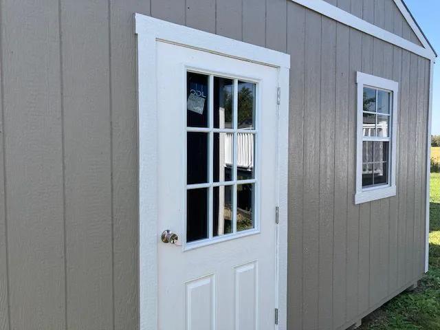 16×36 Garage at the Carleton location
