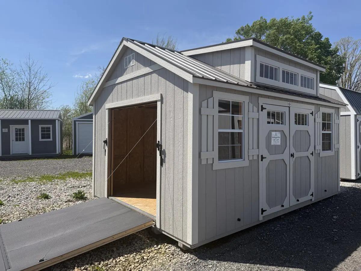 12×16 Deluxe Garden Shed at the Carleton location