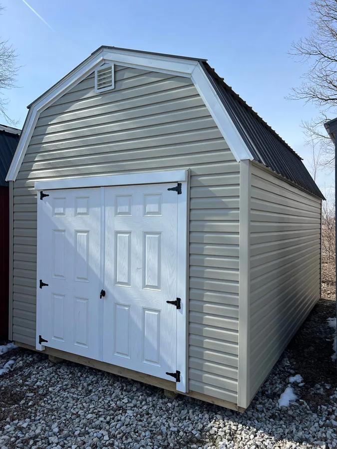 10×16 Lofted Barn at the Carleton location