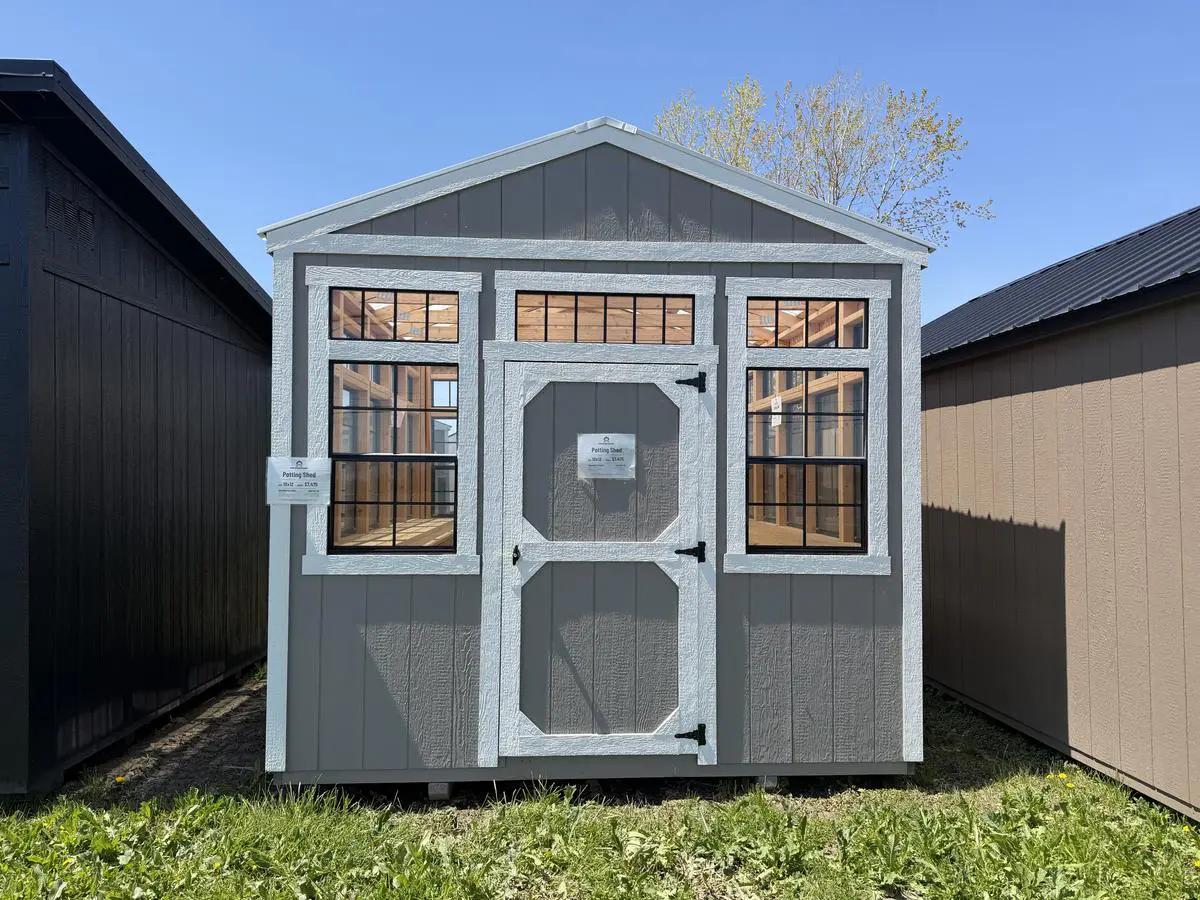 10×12 Potting Shed at the Carleton location