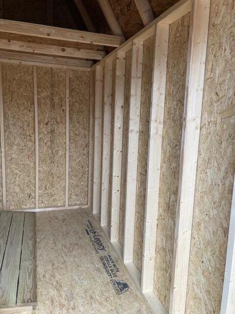 8×12 Lofted Barn at the Carleton location