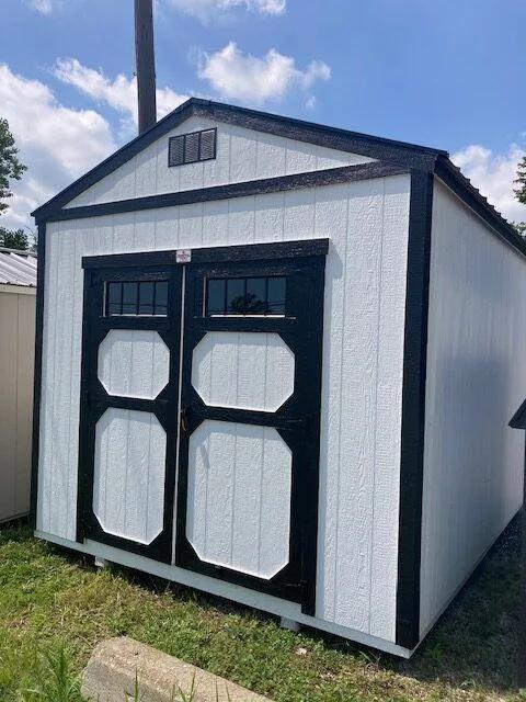 10×12 Utility Shed at the Carleton location