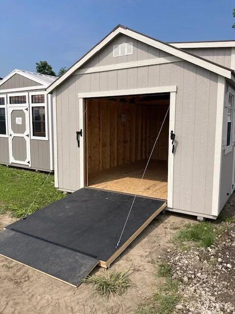 12×16 Deluxe Garden Shed at the Carleton location