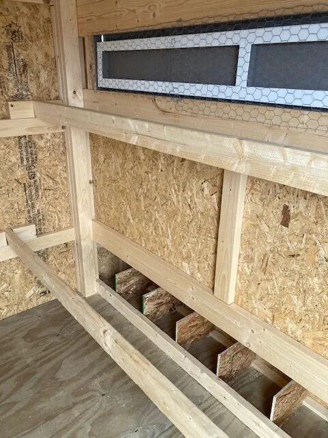 8×8 Chicken Coop at the Carleton location