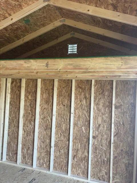 12×12 Garage at the Carleton location